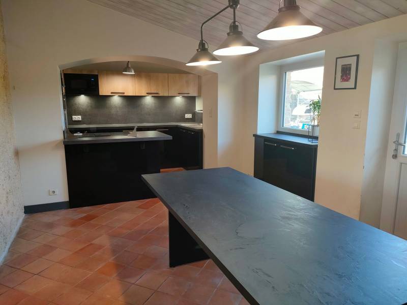 Réalisation d'une table sur mesure à Saint Morillon