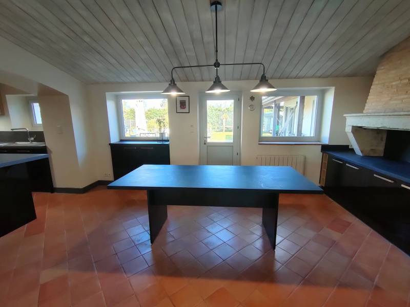 Création d'une table sur mesure à Saint Morillon