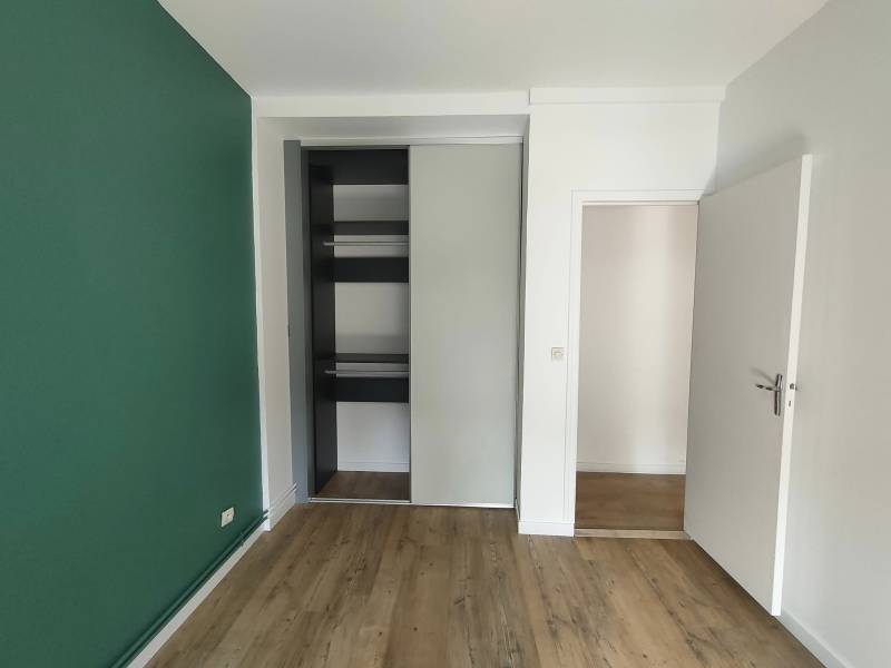 Dressing vert et gris avec penderie sur mesure à Bègles