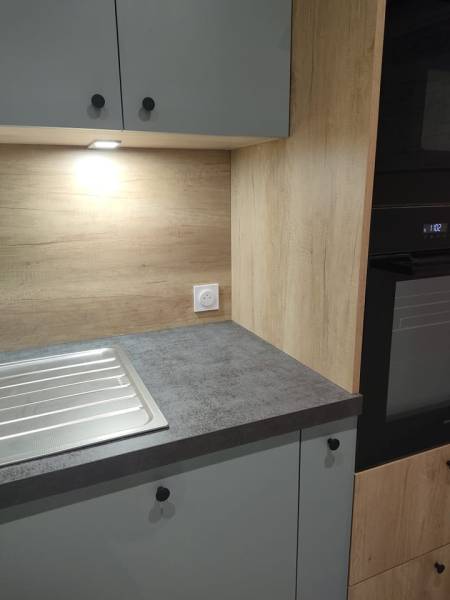 Spots encastrables dans cuisine sur mesure à Saint Selve