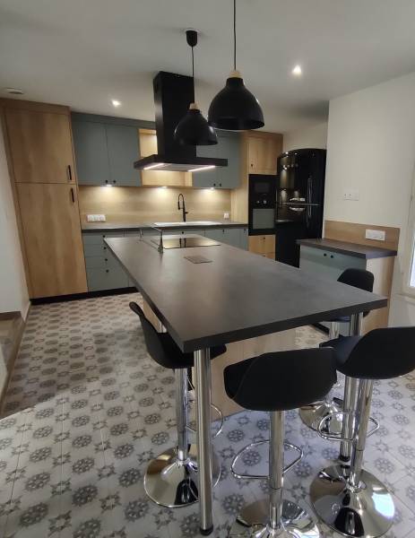 Grande cuisine ouverte à Saint Selve