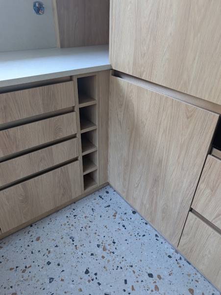 Cuisnie en bois originale sur mesure à La Brède en Sud Gironde