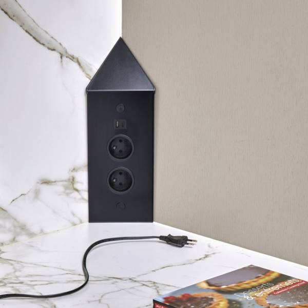 Blocs prise USB-C d'angle sur plan de travail à intégrer dans cuisine près de Bordeaux en Gironde